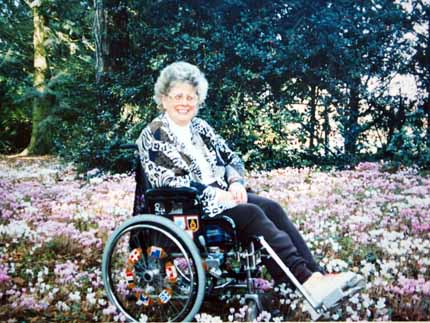 Nan ejoying flowers in France