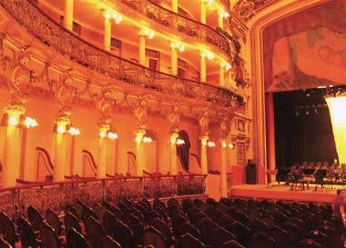 disbled travel wheelchair manaus opera house left