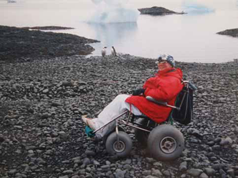 Travel to Alaska to see giant icebergs